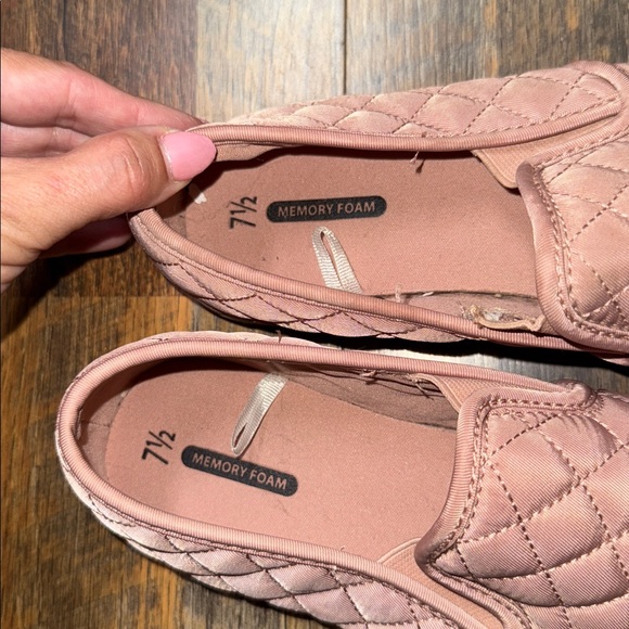 Time and Tru Pink Quilted Slip-On Sneakers - Picture 2 of 4